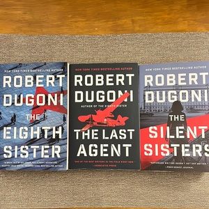 Set of 3 Robert Dugoni books